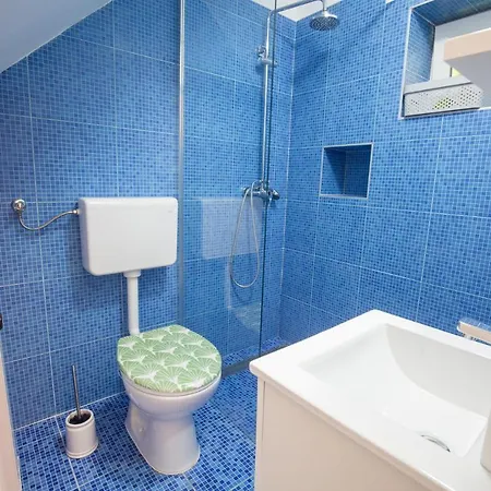 House Bougainvillea 펜션 풀라