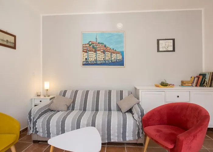 House Bougainvillea Vikendica Pula