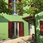 Nyaraló House Bougainvillea *