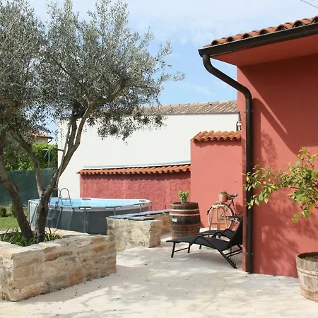 Сasa de vacaciones House Bougainvillea *