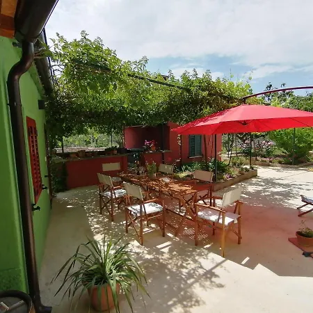 Hébergement de vacances House Bougainvillea *